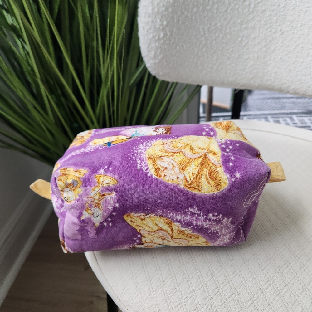 Disney Beauty and the‎ Beast Purple Cosmetic Bag Toiletry Pouch Belle